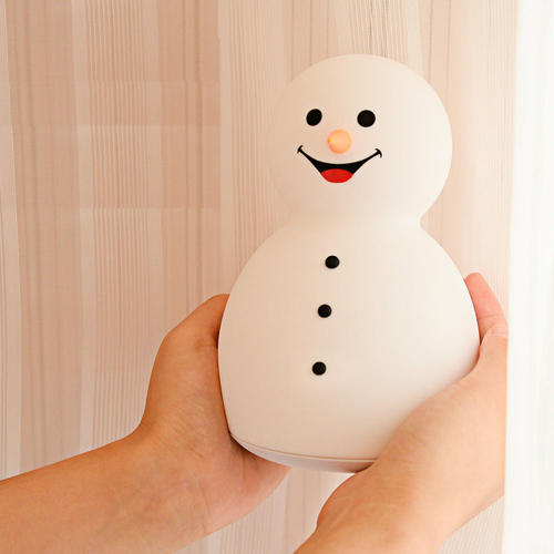 Veilleuse musicale de Noël en forme de bonhomme de neige, rechargeable et portable – Image 4